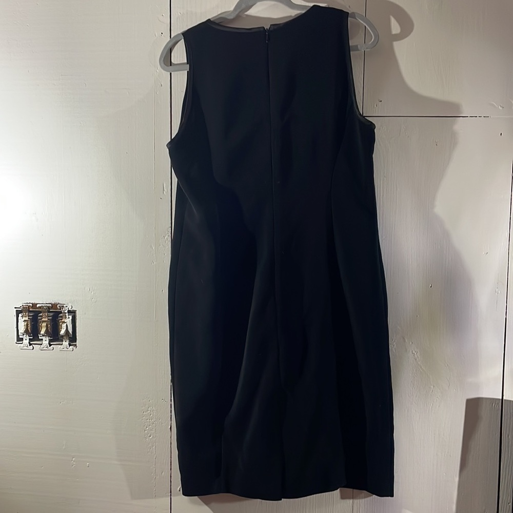 Perfect LBD 🕴️ - Picture 5 of 5